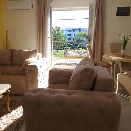 Dina Lux Apartman Jagodina Exterior foto