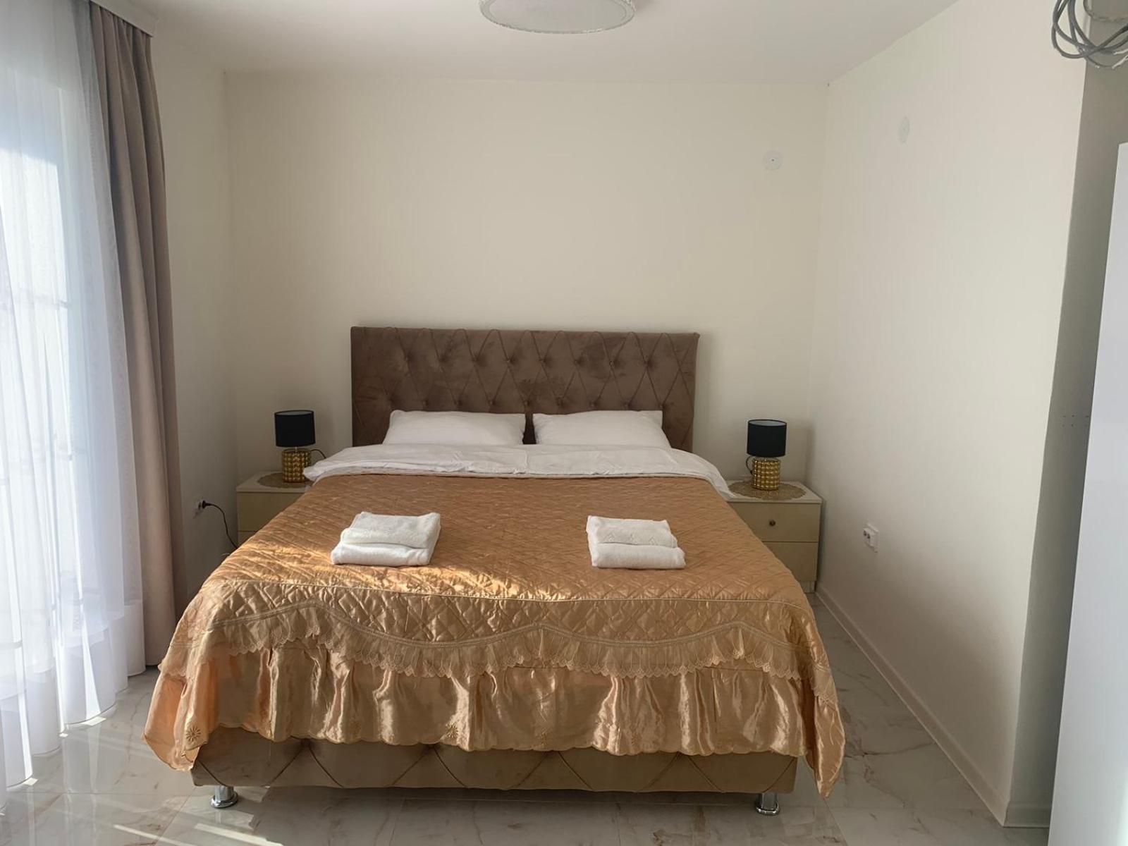 Dina Lux Apartman Jagodina Exterior foto