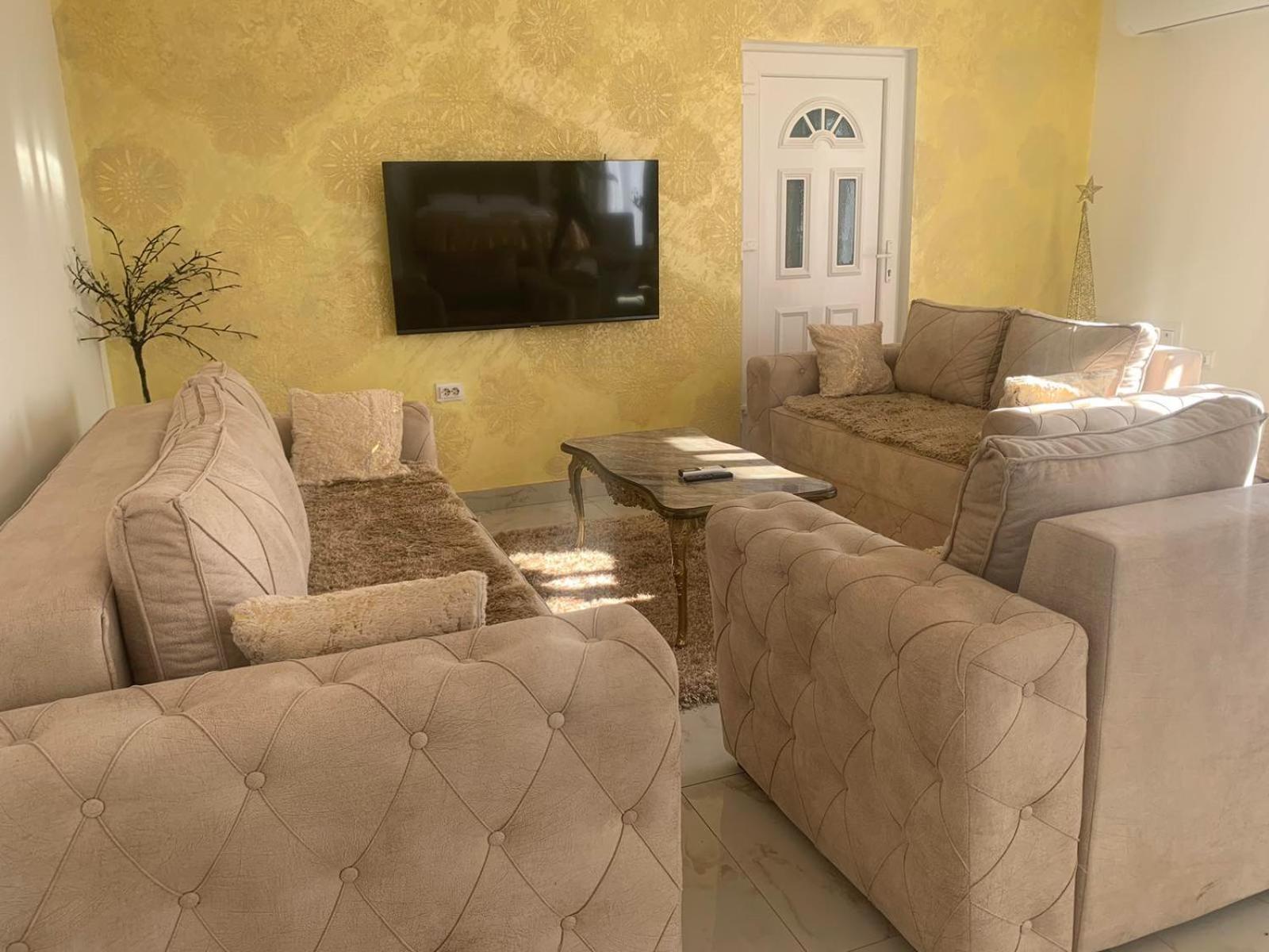 Dina Lux Apartman Jagodina Exterior foto