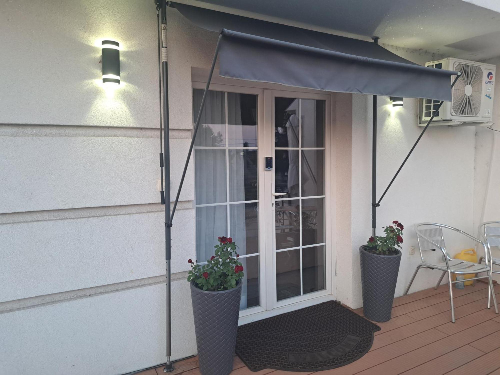 Dina Lux Apartman Jagodina Exterior foto
