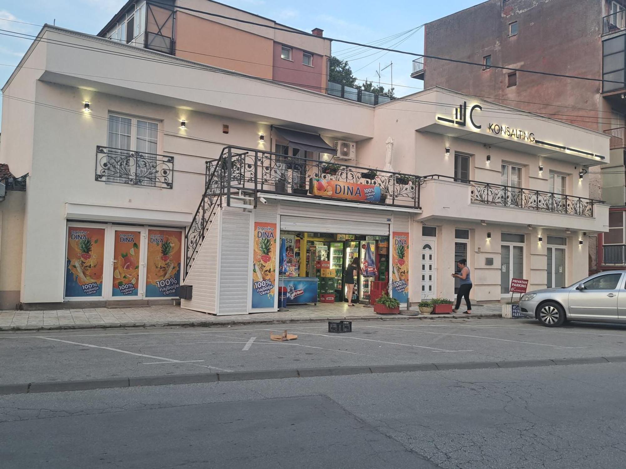 Dina Lux Apartman Jagodina Exterior foto